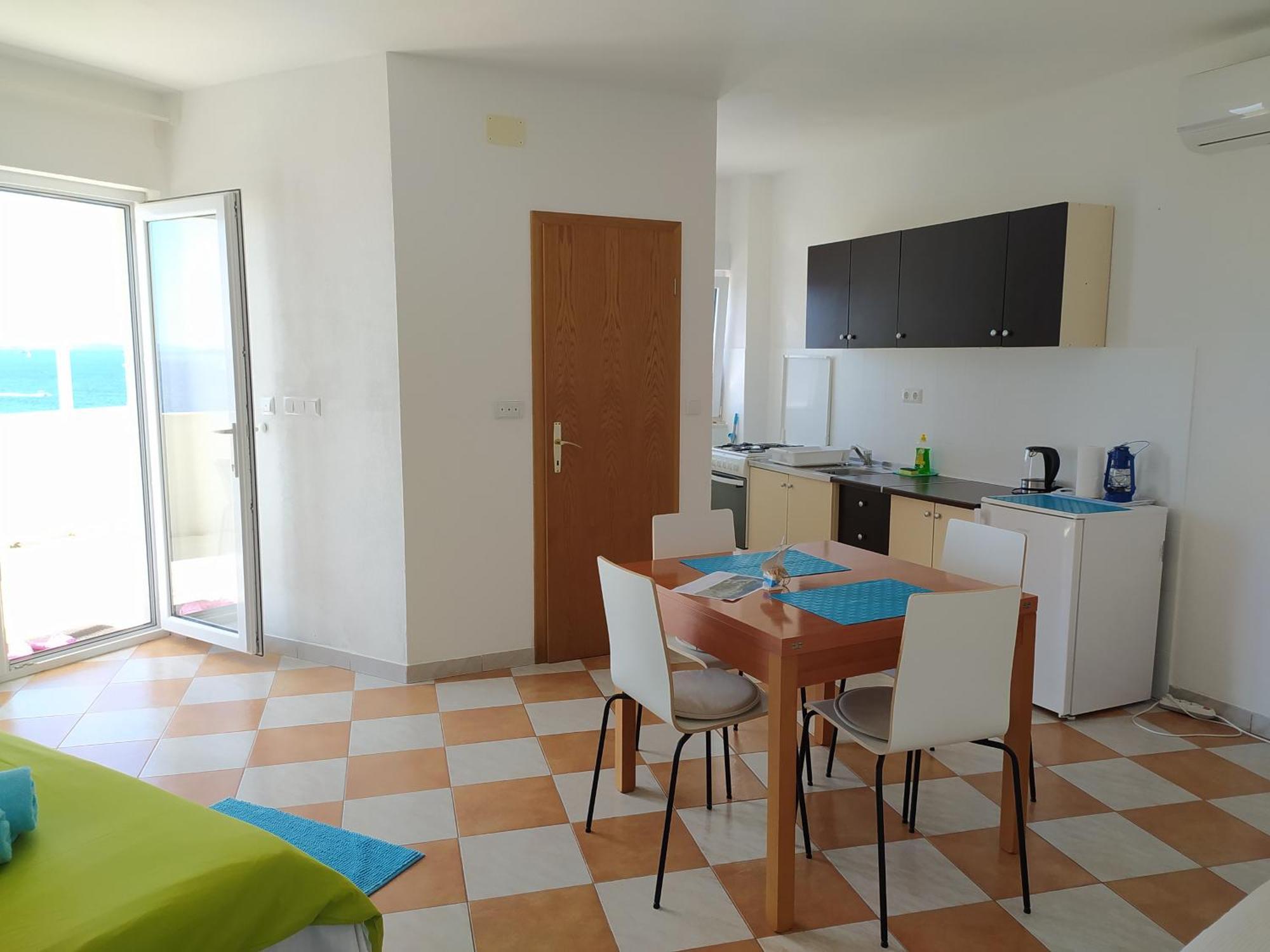 Donji Okrug  Apartmani Stine מראה חיצוני תמונה