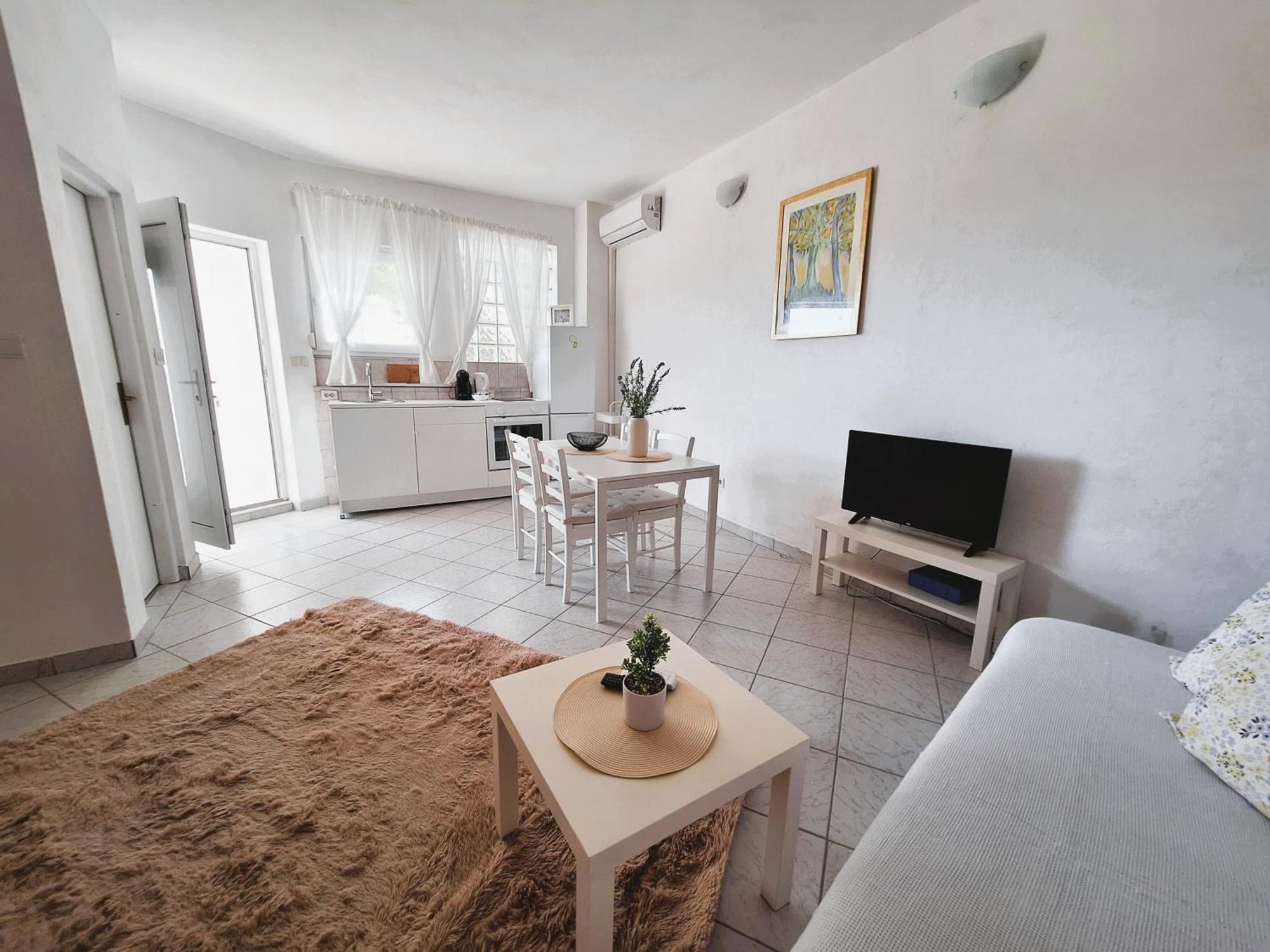 Donji Okrug  Apartmani Stine מראה חיצוני תמונה