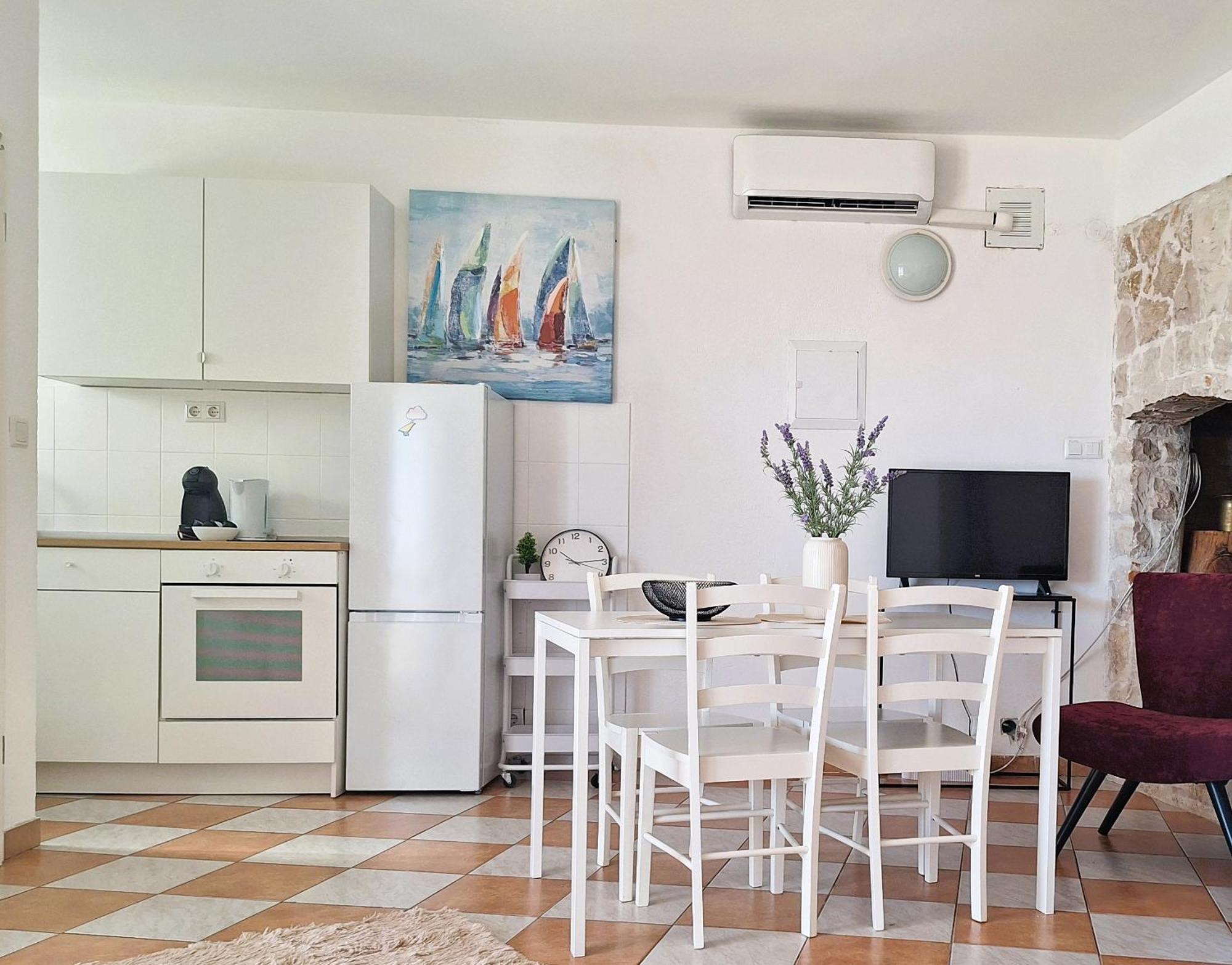 Donji Okrug  Apartmani Stine מראה חיצוני תמונה